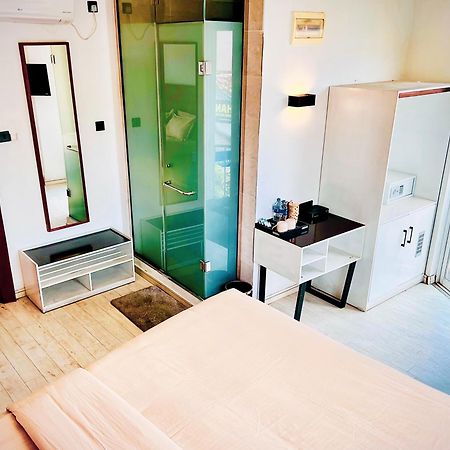 Bed Station 210 Hotel Kandy Ngoại thất bức ảnh