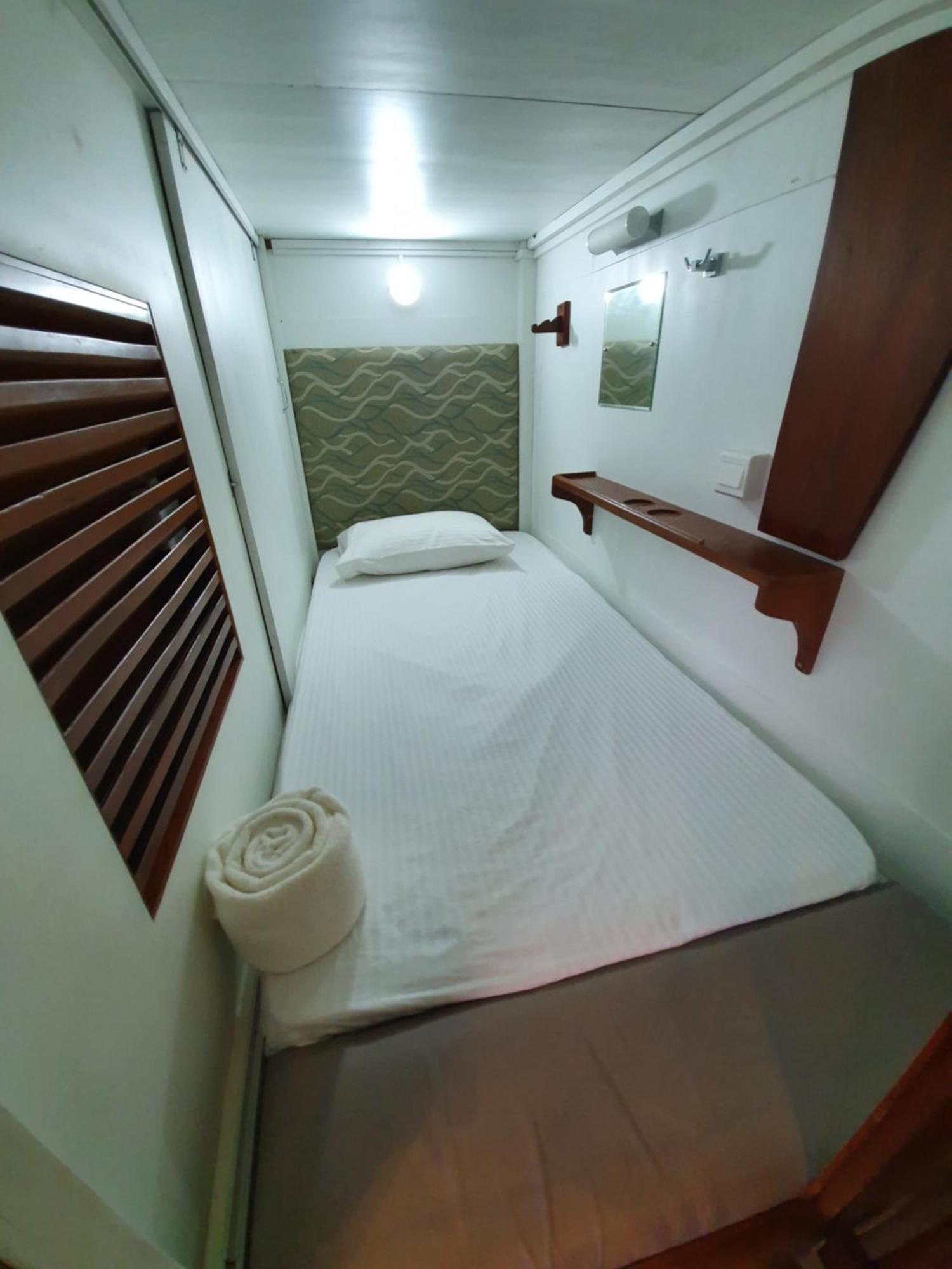 Bed Station 210 Hotel Kandy Ngoại thất bức ảnh